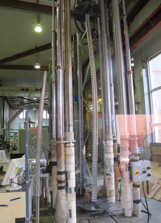 Light Steel Frame compression test at Western Sydney University (Photo by Ahmad Firouzian)